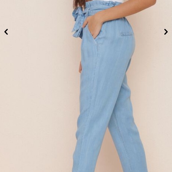 BRAND NEW PAPERBAG MOM JEANS - Picture 3 of 6